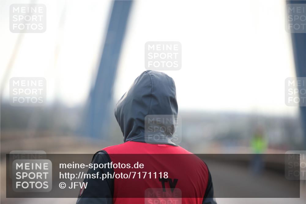 03.10.2024 - Köhlbrandbrückenlauf Jannik Wohlers http://msf.ph/oto/7171118 03.10.2024 09:04:50 Position 1  meine-sportfotos.de