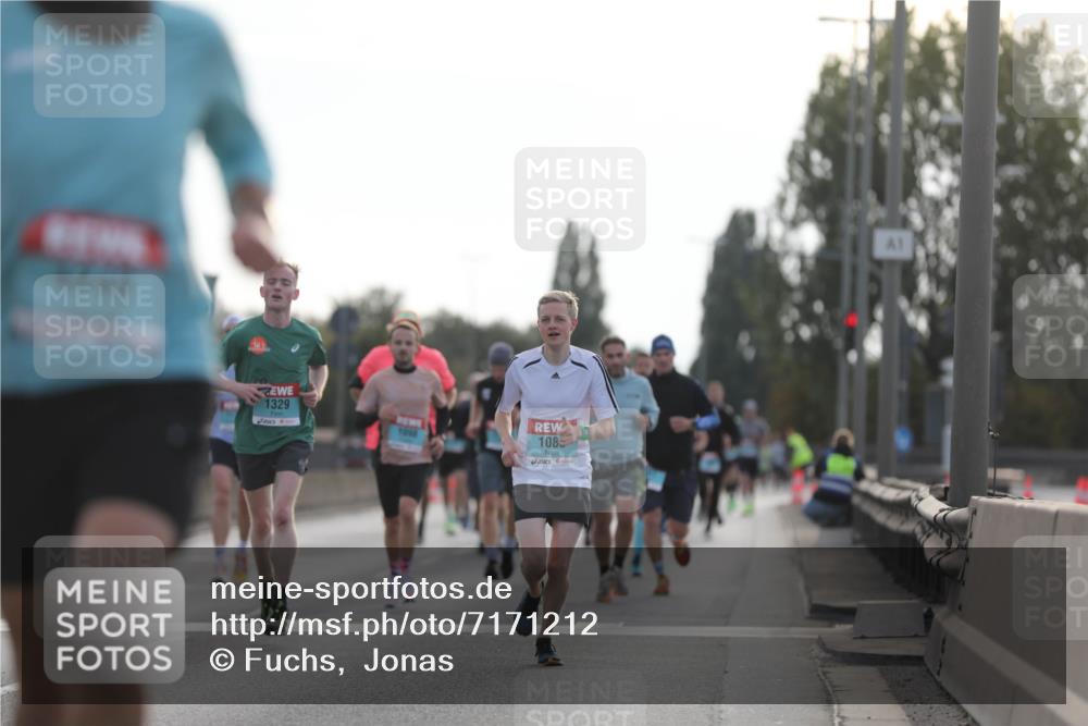 03.10.2024 - Köhlbrandbrückenlauf Fuchs,  Jonas http://msf.ph/oto/7171212 03.10.2024 09:12:01 Position 3 1329, 1000, 108 meine-sportfotos.de