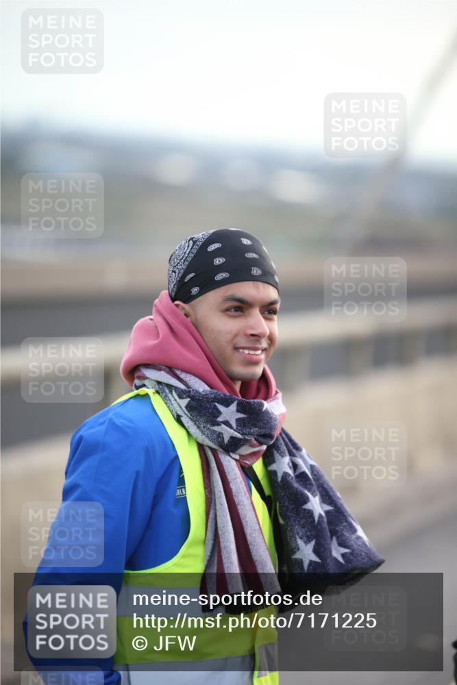 03.10.2024 - Köhlbrandbrückenlauf Jannik Wohlers http://msf.ph/oto/7171225 03.10.2024 09:04:57 Position 1  meine-sportfotos.de