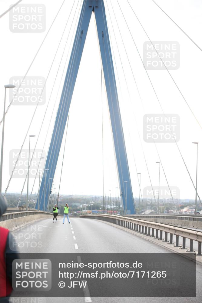 03.10.2024 - Köhlbrandbrückenlauf Jannik Wohlers http://msf.ph/oto/7171265 03.10.2024 09:05:06 Position 1  meine-sportfotos.de