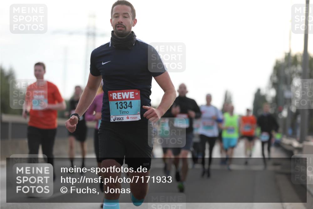 03.10.2024 - Köhlbrandbrückenlauf Fuchs,  Jonas http://msf.ph/oto/7171933 03.10.2024 09:12:12 Position 3 1334 meine-sportfotos.de