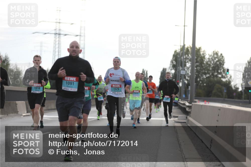 03.10.2024 - Köhlbrandbrückenlauf Fuchs,  Jonas http://msf.ph/oto/7172014 03.10.2024 09:12:14 Position 3 1091, 4, 1310, 1529, 6, 02, 2659, 1109 meine-sportfotos.de