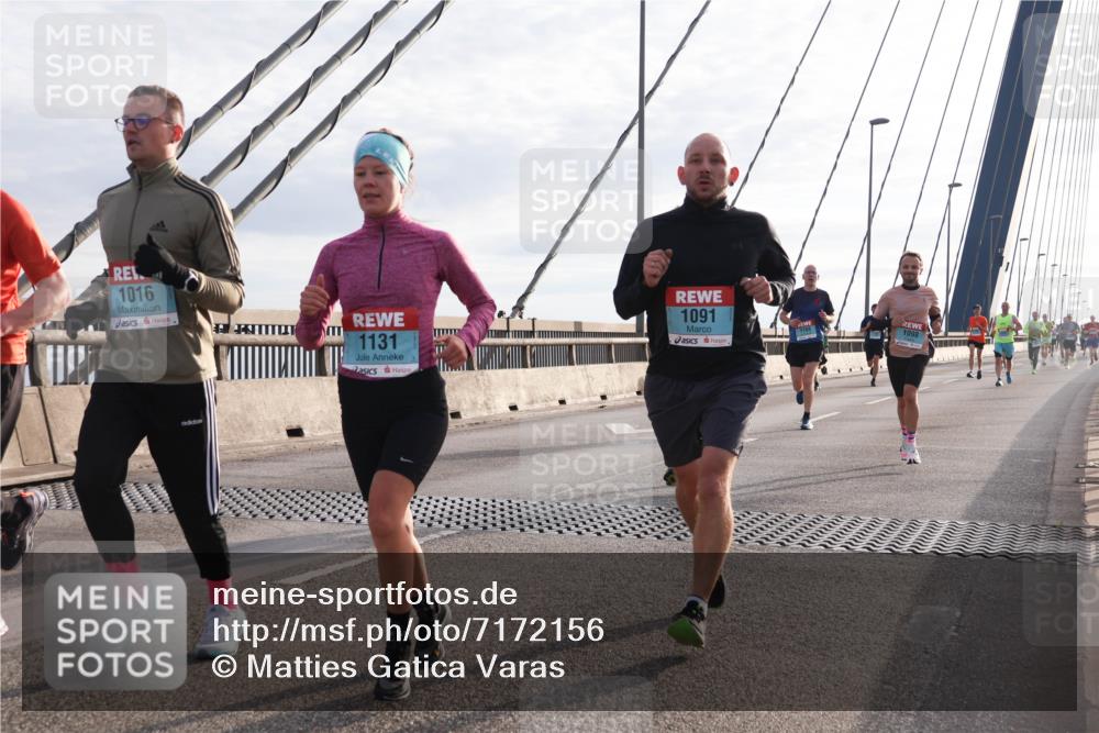 03.10.2024 - Köhlbrandbrückenlauf Matties Gatica Varas http://msf.ph/oto/7172156 03.10.2024 09:21:47 Position 2 1016, 1131, 1091, 1188, 1098 meine-sportfotos.de