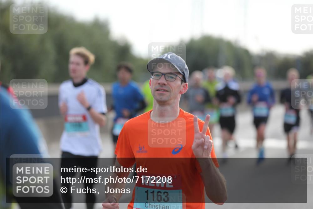 03.10.2024 - Köhlbrandbrückenlauf Fuchs,  Jonas http://msf.ph/oto/7172208 03.10.2024 09:12:20 Position 3 1163 meine-sportfotos.de