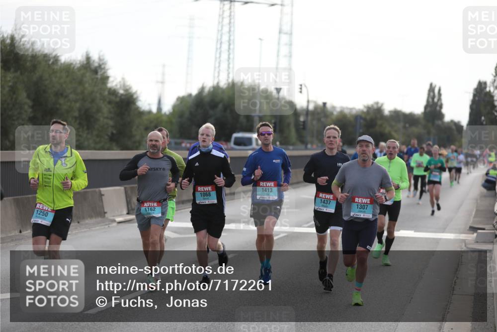 03.10.2024 - Köhlbrandbrückenlauf Fuchs,  Jonas http://msf.ph/oto/7172261 03.10.2024 09:12:22 Position 3 1250, 1162, 1068, 1413, 1437, 1307 meine-sportfotos.de