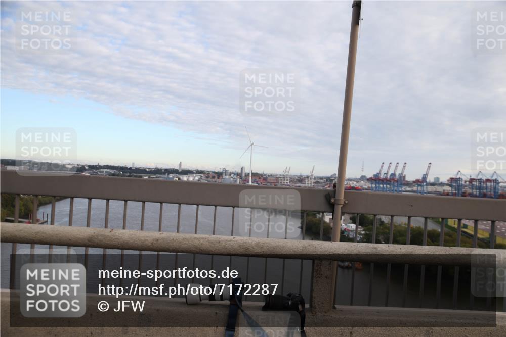 03.10.2024 - Köhlbrandbrückenlauf Jannik Wohlers http://msf.ph/oto/7172287 03.10.2024 09:08:24 Position 1  meine-sportfotos.de