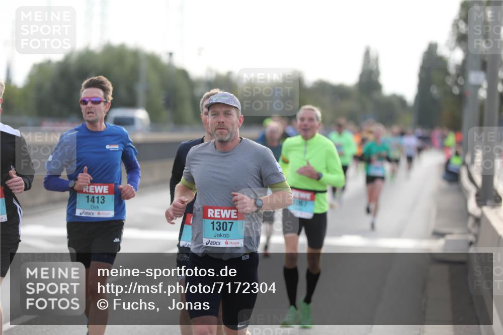 03.10.2024 - Köhlbrandbrückenlauf Fuchs,  Jonas http://msf.ph/oto/7172304 03.10.2024 09:12:23 Position 3 1413, 1307 meine-sportfotos.de