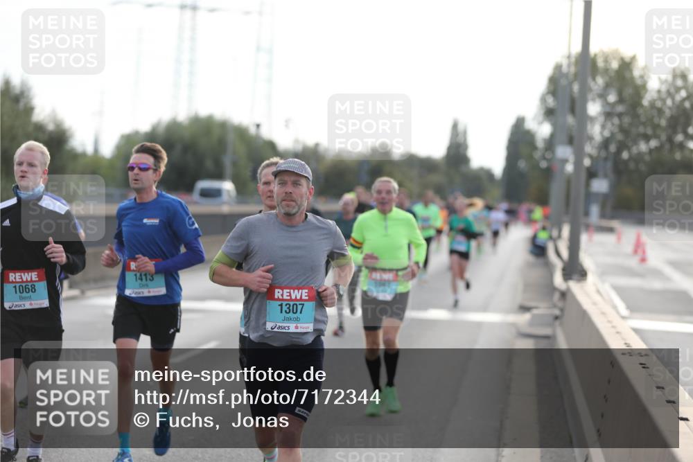 03.10.2024 - Köhlbrandbrückenlauf Fuchs,  Jonas http://msf.ph/oto/7172344 03.10.2024 09:12:24 Position 3 1068, 1413, 1307, 1067 meine-sportfotos.de