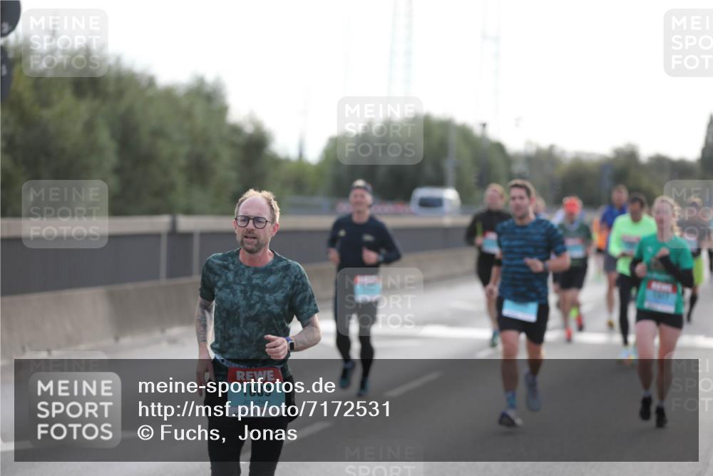 03.10.2024 - Köhlbrandbrückenlauf Fuchs,  Jonas http://msf.ph/oto/7172531 03.10.2024 09:12:28 Position 3 1089 meine-sportfotos.de