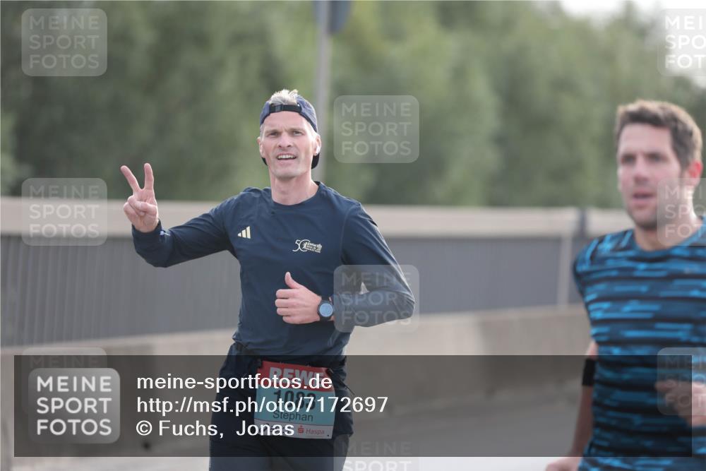 03.10.2024 - Köhlbrandbrückenlauf Fuchs,  Jonas http://msf.ph/oto/7172697 03.10.2024 09:12:31 Position 3 5, 1083 meine-sportfotos.de