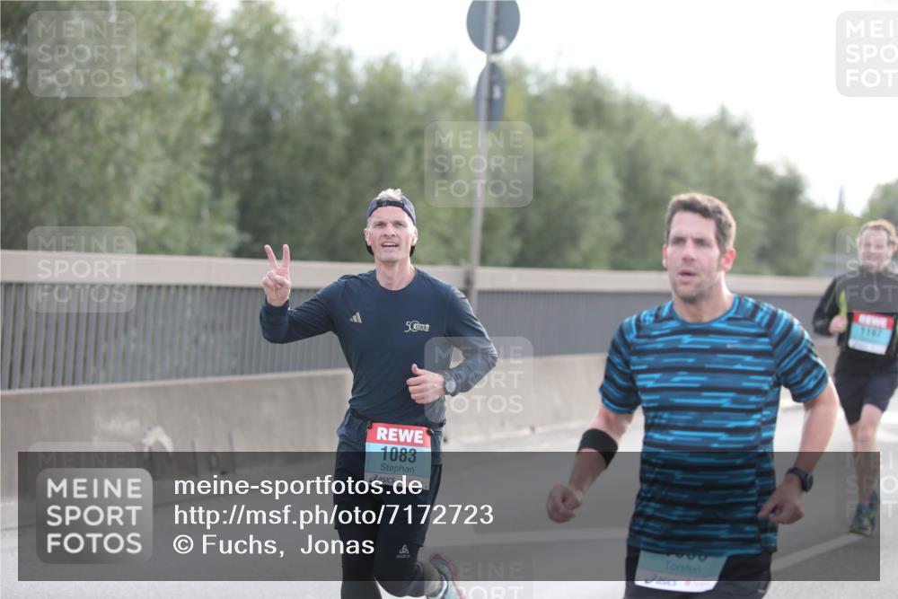 03.10.2024 - Köhlbrandbrückenlauf Fuchs,  Jonas http://msf.ph/oto/7172723 03.10.2024 09:12:31 Position 3 5, 1083, 1107 meine-sportfotos.de