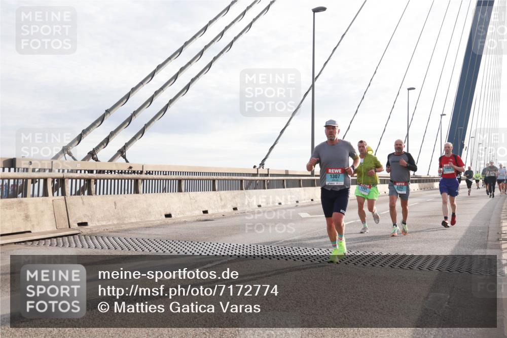03.10.2024 - Köhlbrandbrückenlauf Matties Gatica Varas http://msf.ph/oto/7172774 03.10.2024 09:21:59 Position 2 1307, 1162 meine-sportfotos.de