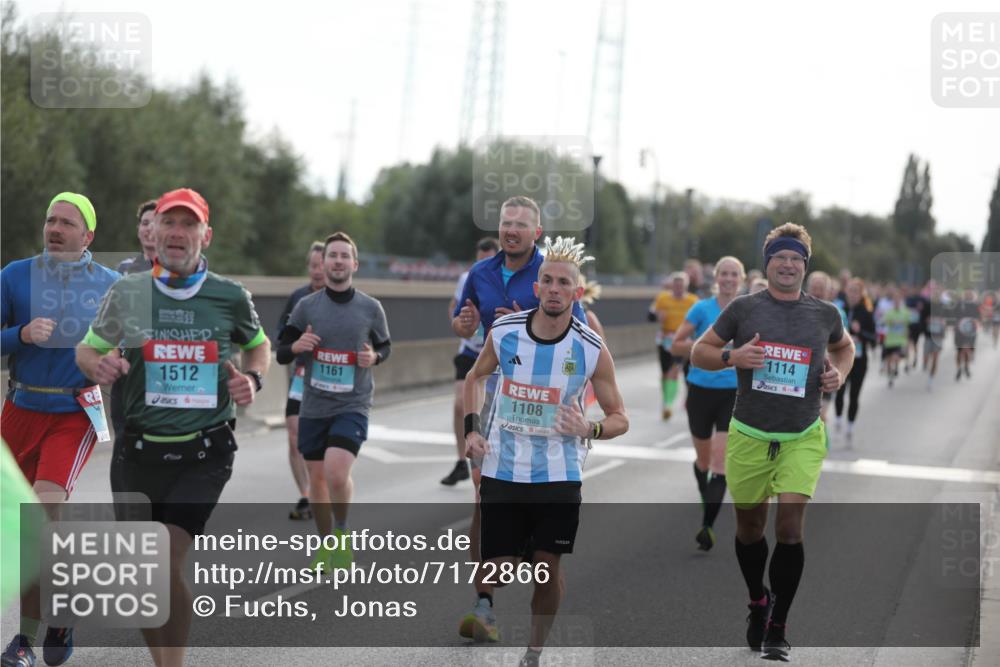 03.10.2024 - Köhlbrandbrückenlauf Fuchs,  Jonas http://msf.ph/oto/7172866 03.10.2024 09:12:34 Position 3 1512, 1161, 1108, 1114 meine-sportfotos.de