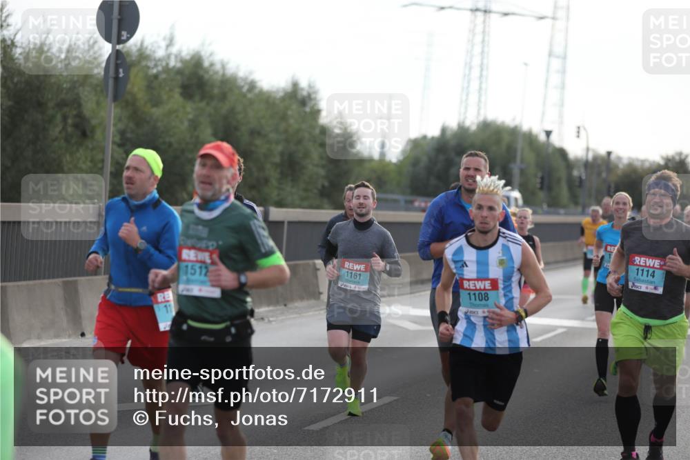 03.10.2024 - Köhlbrandbrückenlauf Fuchs,  Jonas http://msf.ph/oto/7172911 03.10.2024 09:12:34 Position 3 1512, 1161, 1108, 1114 meine-sportfotos.de