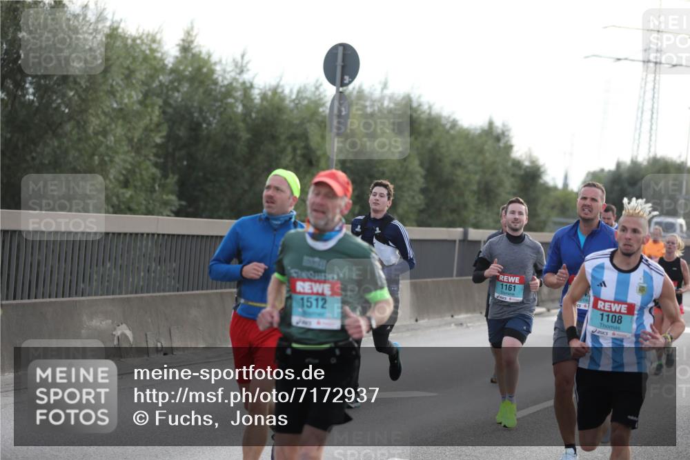 03.10.2024 - Köhlbrandbrückenlauf Fuchs,  Jonas http://msf.ph/oto/7172937 03.10.2024 09:12:34 Position 3 1512, 1161, 1108 meine-sportfotos.de