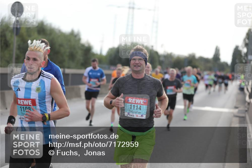 03.10.2024 - Köhlbrandbrückenlauf Fuchs,  Jonas http://msf.ph/oto/7172959 03.10.2024 09:12:36 Position 3 1108, 1114 meine-sportfotos.de