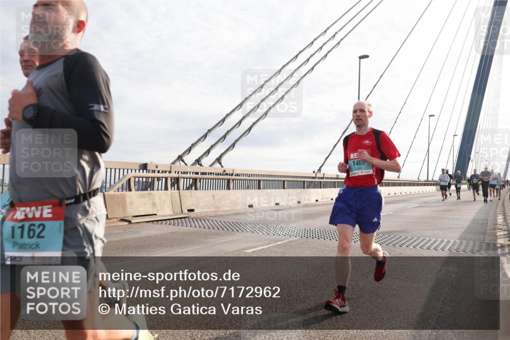 03.10.2024 - Köhlbrandbrückenlauf Matties Gatica Varas http://msf.ph/oto/7172962 03.10.2024 09:22:02 Position 2 1162, 1469 meine-sportfotos.de