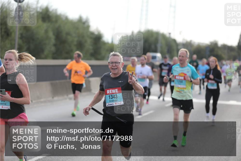03.10.2024 - Köhlbrandbrückenlauf Fuchs,  Jonas http://msf.ph/oto/7172988 03.10.2024 09:12:38 Position 3 1343, 1268 meine-sportfotos.de