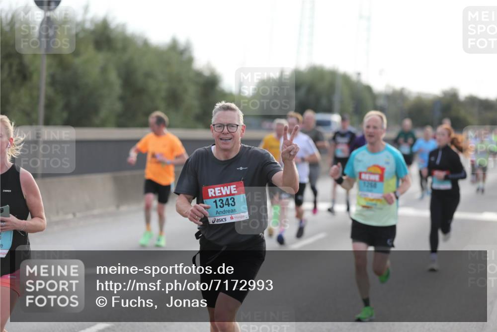 03.10.2024 - Köhlbrandbrückenlauf Fuchs,  Jonas http://msf.ph/oto/7172993 03.10.2024 09:12:38 Position 3 1343, 1254 meine-sportfotos.de
