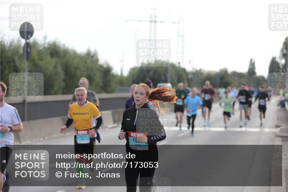 03.10.2024 - Köhlbrandbrückenlauf Fuchs,  Jonas http://msf.ph/oto/7173053 03.10.2024 09:12:41 Position 3 153 meine-sportfotos.de