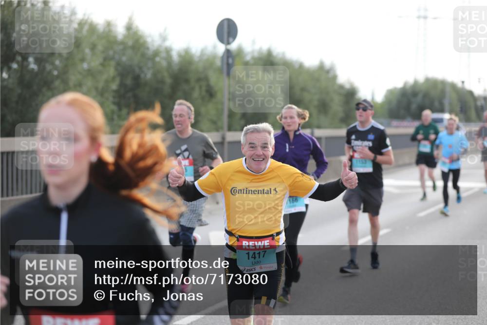 03.10.2024 - Köhlbrandbrückenlauf Fuchs,  Jonas http://msf.ph/oto/7173080 03.10.2024 09:12:43 Position 3 1417, 1153 meine-sportfotos.de