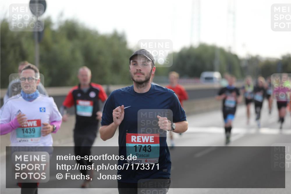 03.10.2024 - Köhlbrandbrückenlauf Fuchs,  Jonas http://msf.ph/oto/7173371 03.10.2024 09:12:50 Position 3 1439, 1743 meine-sportfotos.de