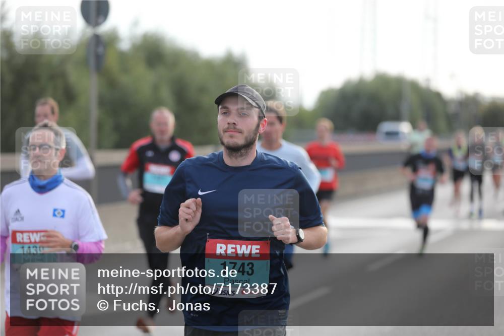 03.10.2024 - Köhlbrandbrückenlauf Fuchs,  Jonas http://msf.ph/oto/7173387 03.10.2024 09:12:50 Position 3 1439, 1743 meine-sportfotos.de