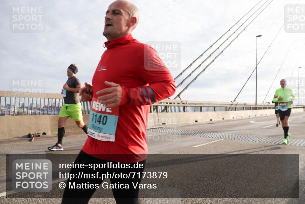 03.10.2024 - Köhlbrandbrückenlauf Matties Gatica Varas http://msf.ph/oto/7173879 03.10.2024 09:22:19 Position 2 1140, 1067 meine-sportfotos.de