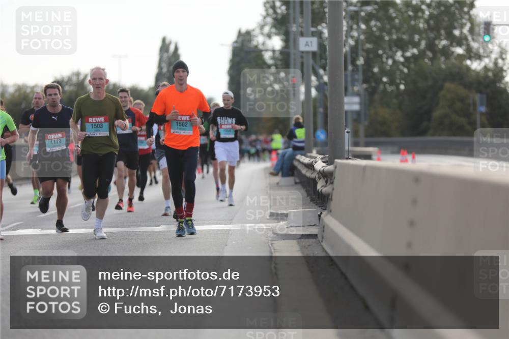 03.10.2024 - Köhlbrandbrückenlauf Fuchs,  Jonas http://msf.ph/oto/7173953 03.10.2024 09:13:07 Position 3 1179, 1503, 1502, 1554, 1 meine-sportfotos.de