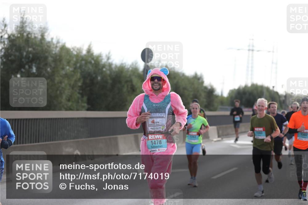 03.10.2024 - Köhlbrandbrückenlauf Fuchs,  Jonas http://msf.ph/oto/7174019 03.10.2024 09:13:11 Position 3 1478, 1263, 1503, 1502 meine-sportfotos.de
