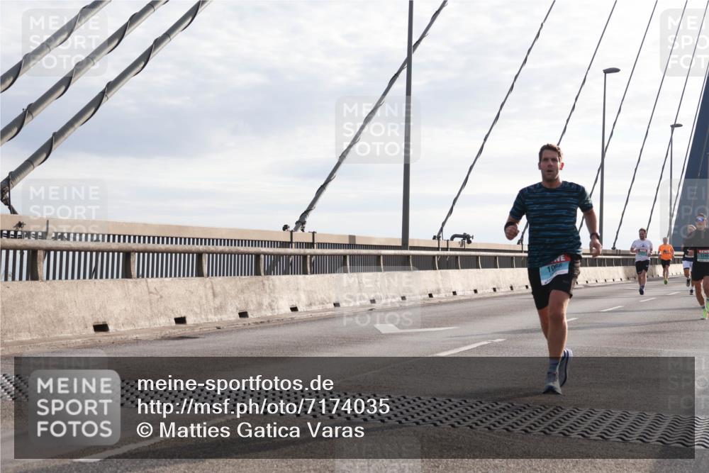 03.10.2024 - Köhlbrandbrückenlauf Matties Gatica Varas http://msf.ph/oto/7174035 03.10.2024 09:22:25 Position 2 1066 meine-sportfotos.de