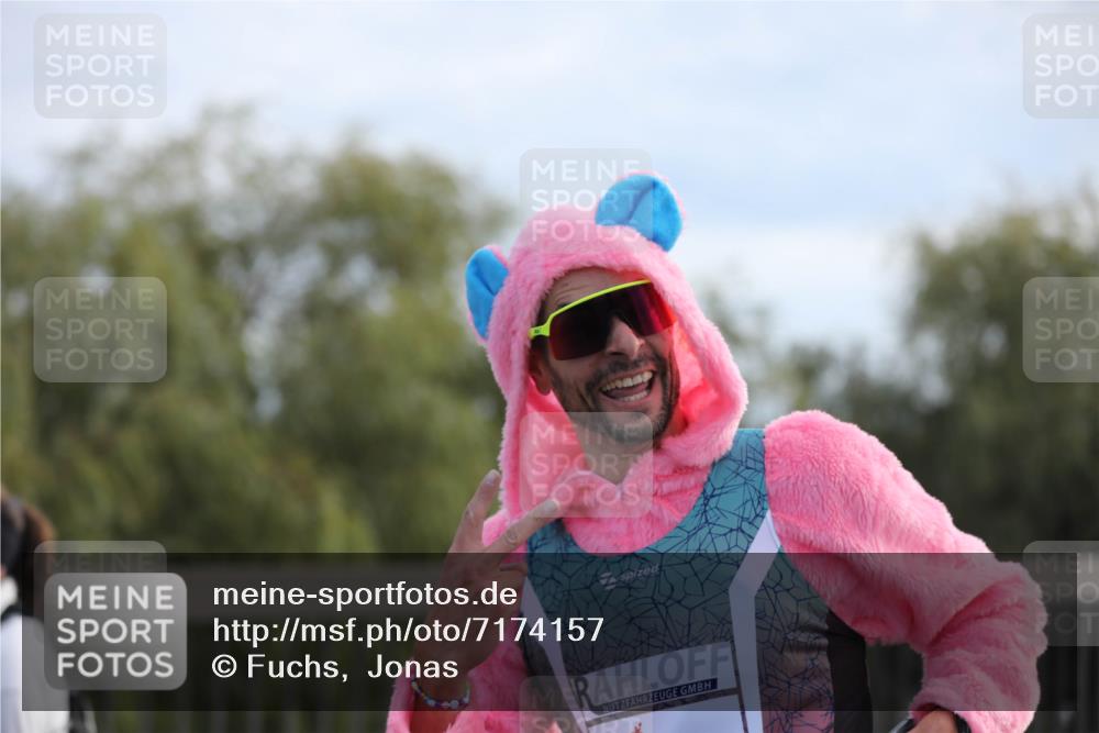 03.10.2024 - Köhlbrandbrückenlauf Fuchs,  Jonas http://msf.ph/oto/7174157 03.10.2024 09:13:13 Position 3  meine-sportfotos.de