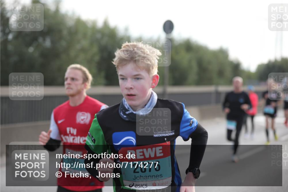 03.10.2024 - Köhlbrandbrückenlauf Fuchs,  Jonas http://msf.ph/oto/7174277 03.10.2024 09:13:19 Position 3 1266, 2076 meine-sportfotos.de