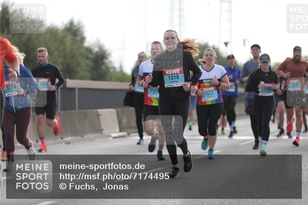 03.10.2024 - Köhlbrandbrückenlauf Fuchs,  Jonas http://msf.ph/oto/7174495 03.10.2024 09:13:26 Position 3 1378, 1415, 1520, 1318, 1633, 1517, 1169 meine-sportfotos.de