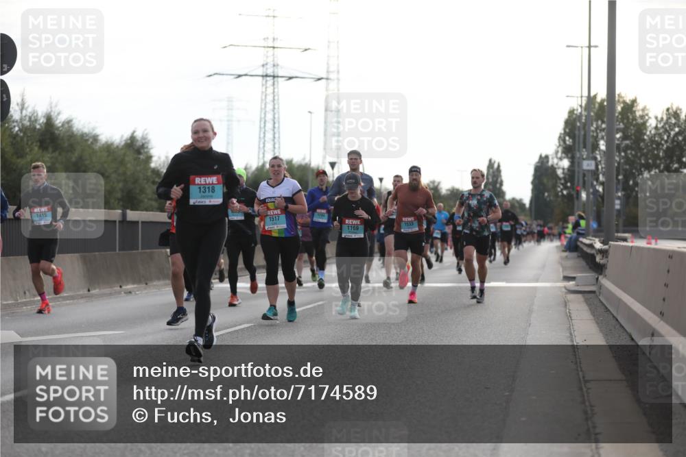 03.10.2024 - Köhlbrandbrückenlauf Fuchs,  Jonas http://msf.ph/oto/7174589 03.10.2024 09:13:27 Position 3 1318, 1415, 1517, 1284, 1169, 1533 meine-sportfotos.de