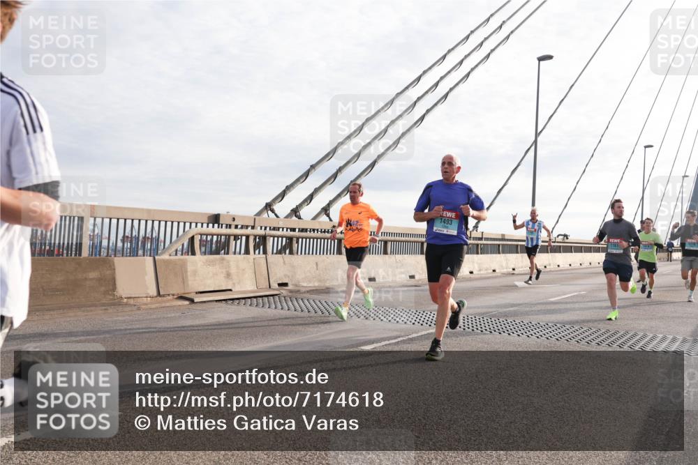 03.10.2024 - Köhlbrandbrückenlauf Matties Gatica Varas http://msf.ph/oto/7174618 03.10.2024 09:22:37 Position 2 1493, 1161, 1270 meine-sportfotos.de