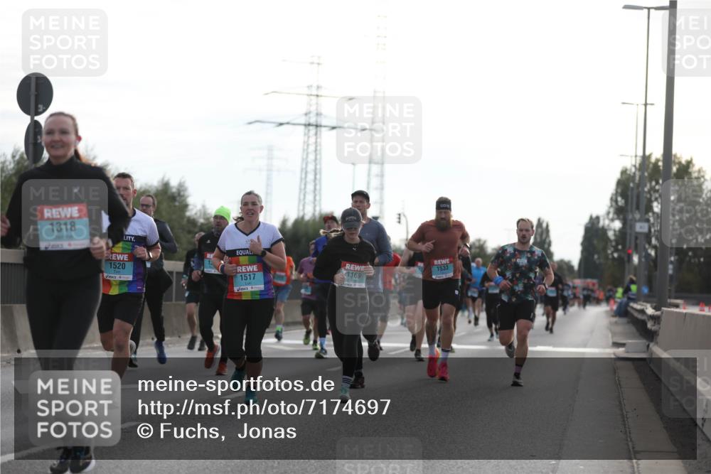 03.10.2024 - Köhlbrandbrückenlauf Fuchs,  Jonas http://msf.ph/oto/7174697 03.10.2024 09:13:28 Position 3 1318, 1010, 1520, 1517, 1169, 1533 meine-sportfotos.de