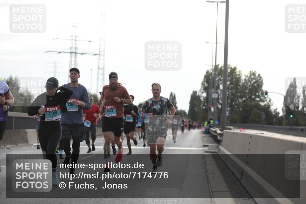 03.10.2024 - Köhlbrandbrückenlauf Fuchs,  Jonas http://msf.ph/oto/7174776 03.10.2024 09:13:30 Position 3 1169, 111, 126, 1533, 1763 meine-sportfotos.de