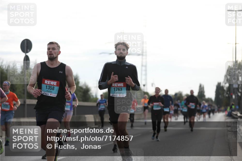 03.10.2024 - Köhlbrandbrückenlauf Fuchs,  Jonas http://msf.ph/oto/7174857 03.10.2024 09:13:34 Position 3 1476, 1358, 1763 meine-sportfotos.de