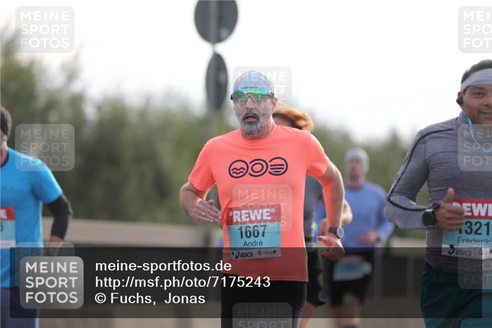 03.10.2024 - Köhlbrandbrückenlauf Fuchs,  Jonas http://msf.ph/oto/7175243 03.10.2024 09:13:51 Position 3 5, 1667, 321 meine-sportfotos.de
