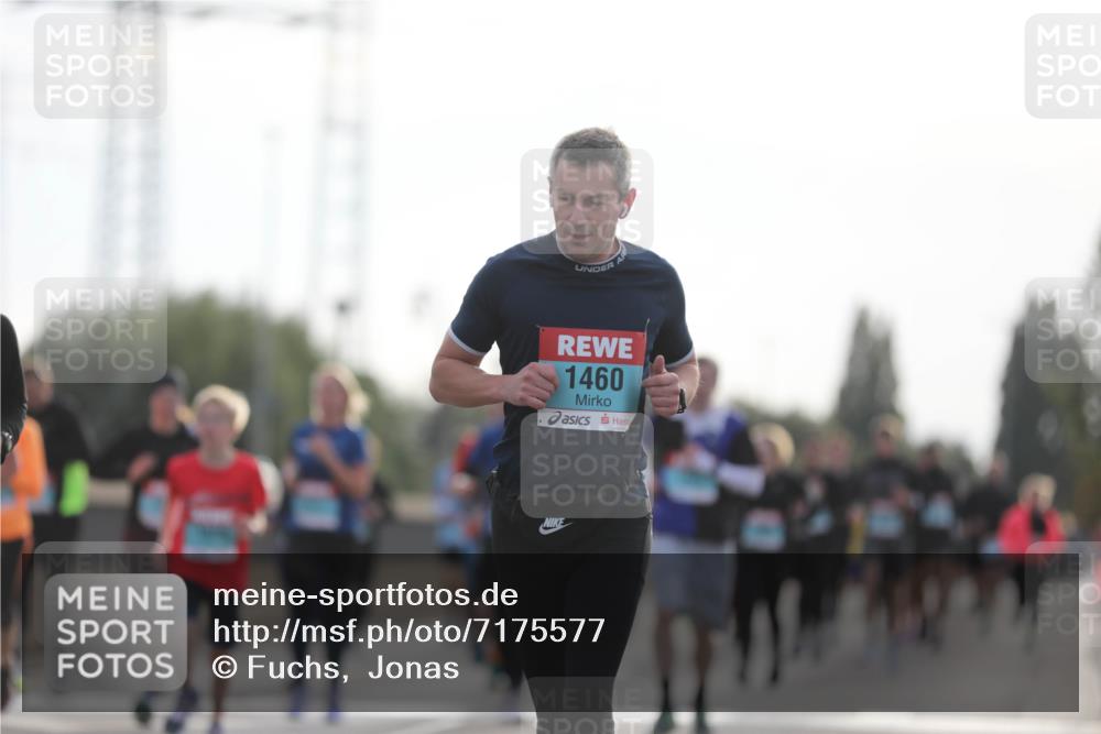 03.10.2024 - Köhlbrandbrückenlauf Fuchs,  Jonas http://msf.ph/oto/7175577 03.10.2024 09:14:01 Position 3 1460 meine-sportfotos.de