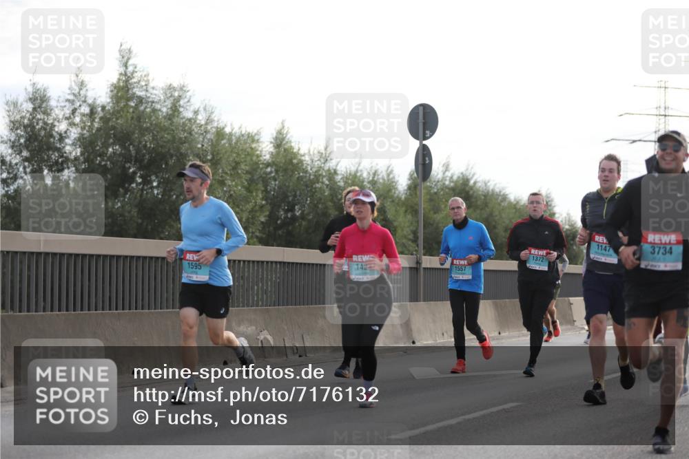 03.10.2024 - Köhlbrandbrückenlauf Fuchs,  Jonas http://msf.ph/oto/7176132 03.10.2024 09:14:13 Position 3 1595, 1147, 3734, 1372, 142, 1557 meine-sportfotos.de