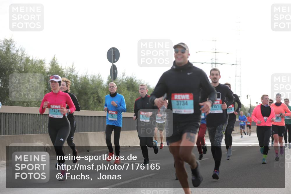 03.10.2024 - Köhlbrandbrückenlauf Fuchs,  Jonas http://msf.ph/oto/7176165 03.10.2024 09:14:13 Position 3 1424, 1557, 137, 3734, 151, 1036, 518 meine-sportfotos.de