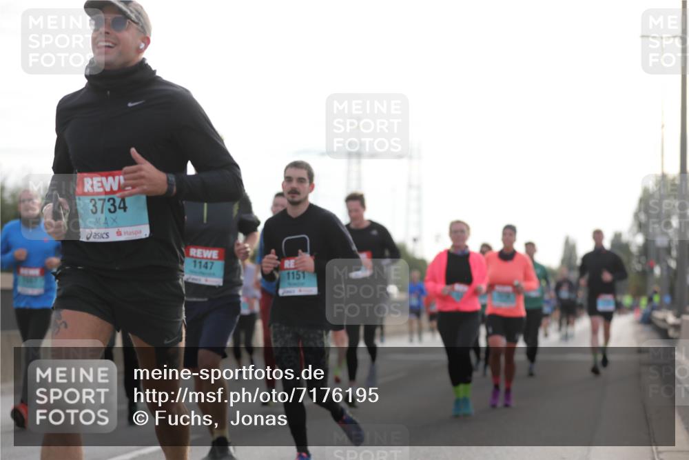 03.10.2024 - Köhlbrandbrückenlauf Fuchs,  Jonas http://msf.ph/oto/7176195 03.10.2024 09:14:14 Position 3 3734, 1147, 1151 meine-sportfotos.de