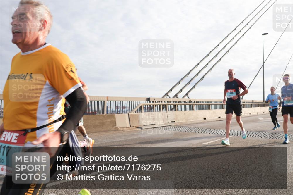 03.10.2024 - Köhlbrandbrückenlauf Matties Gatica Varas http://msf.ph/oto/7176275 03.10.2024 09:23:10 Position 2 7372, 17 meine-sportfotos.de
