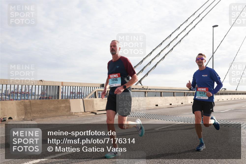 03.10.2024 - Köhlbrandbrückenlauf Matties Gatica Varas http://msf.ph/oto/7176314 03.10.2024 09:23:11 Position 2 1096, 1413 meine-sportfotos.de