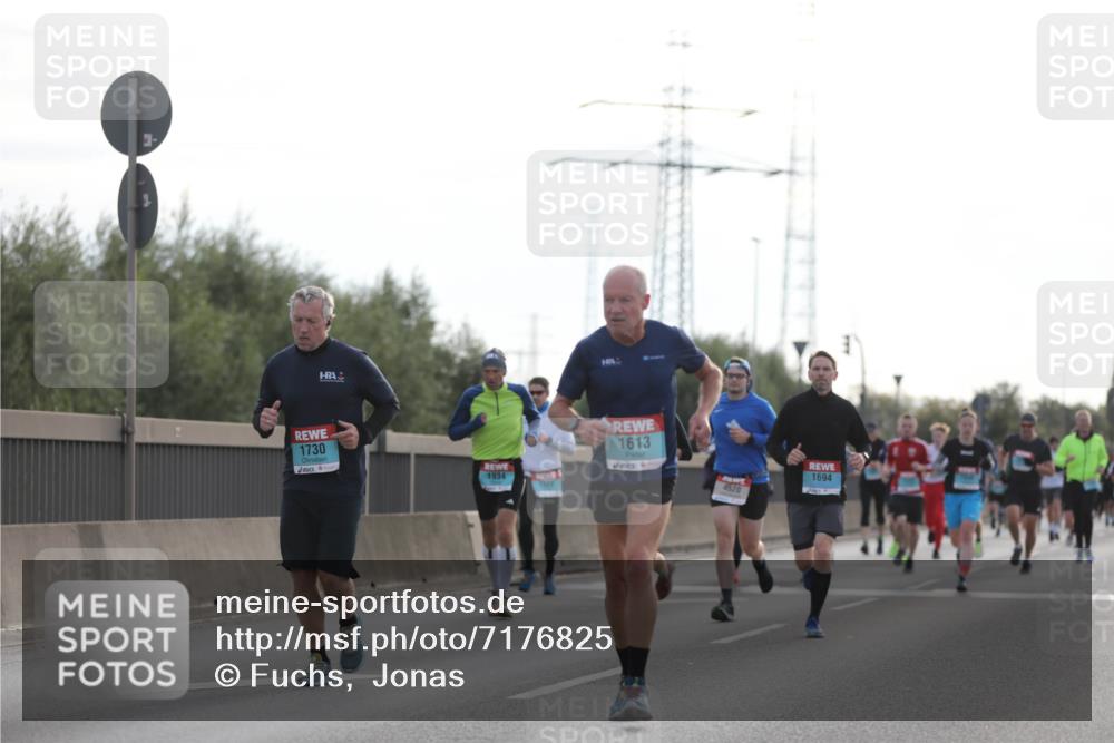 03.10.2024 - Köhlbrandbrückenlauf Fuchs,  Jonas http://msf.ph/oto/7176825 03.10.2024 09:14:29 Position 3 1730, 1934, 1613, 1694, 4520 meine-sportfotos.de
