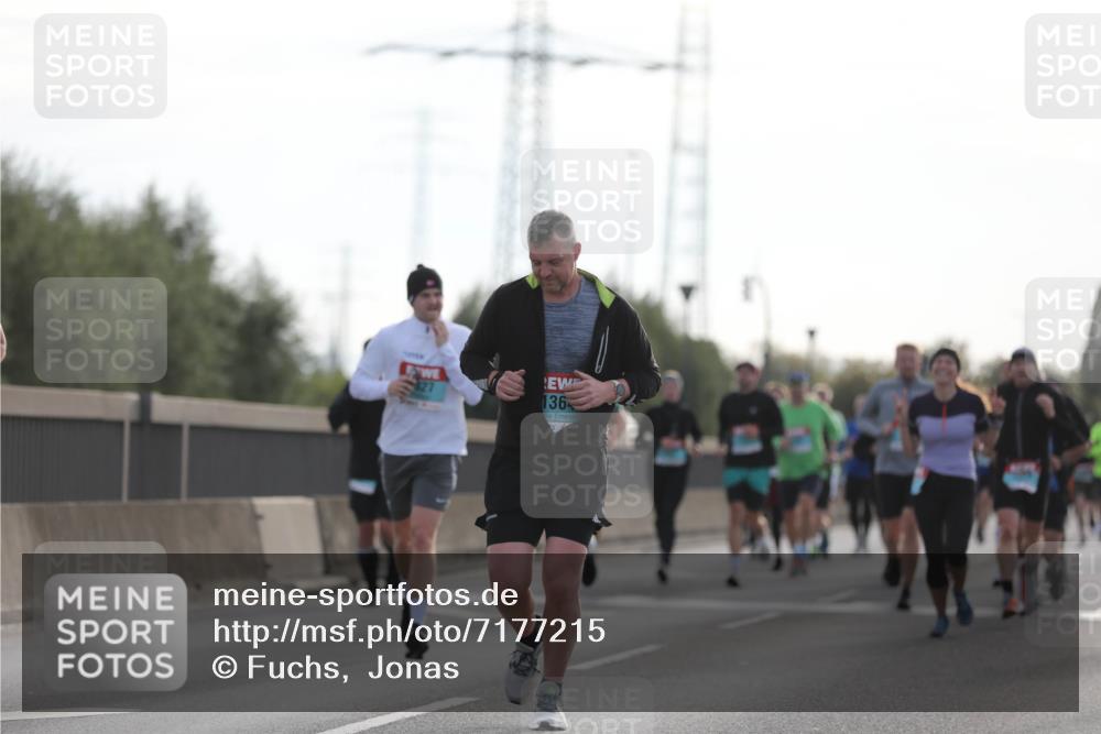 03.10.2024 - Köhlbrandbrückenlauf Fuchs,  Jonas http://msf.ph/oto/7177215 03.10.2024 09:14:42 Position 3 136 meine-sportfotos.de