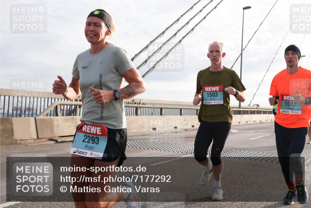 03.10.2024 - Köhlbrandbrückenlauf Matties Gatica Varas http://msf.ph/oto/7177292 03.10.2024 09:23:31 Position 2 2293, 1503, 1502 meine-sportfotos.de