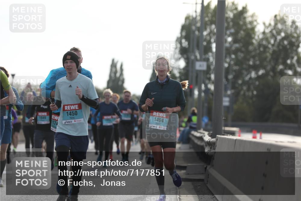 03.10.2024 - Köhlbrandbrückenlauf Fuchs,  Jonas http://msf.ph/oto/7177851 03.10.2024 09:14:59 Position 3 1849, 174, 1450, 1494 meine-sportfotos.de